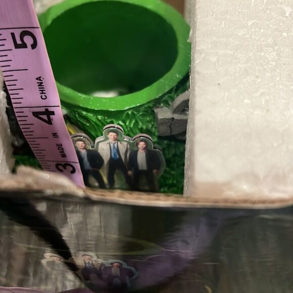 NWT Supernatural Graveyard Planter. supernatural tv memorabilia planter - Picture 6 of 6